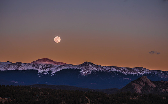 Pikes Peak Moonrise