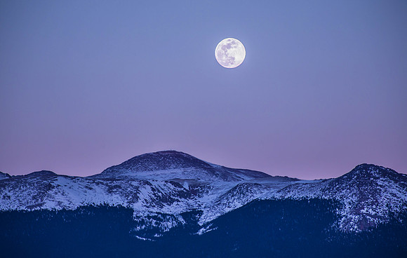 Pikes Peak Moonrise 2